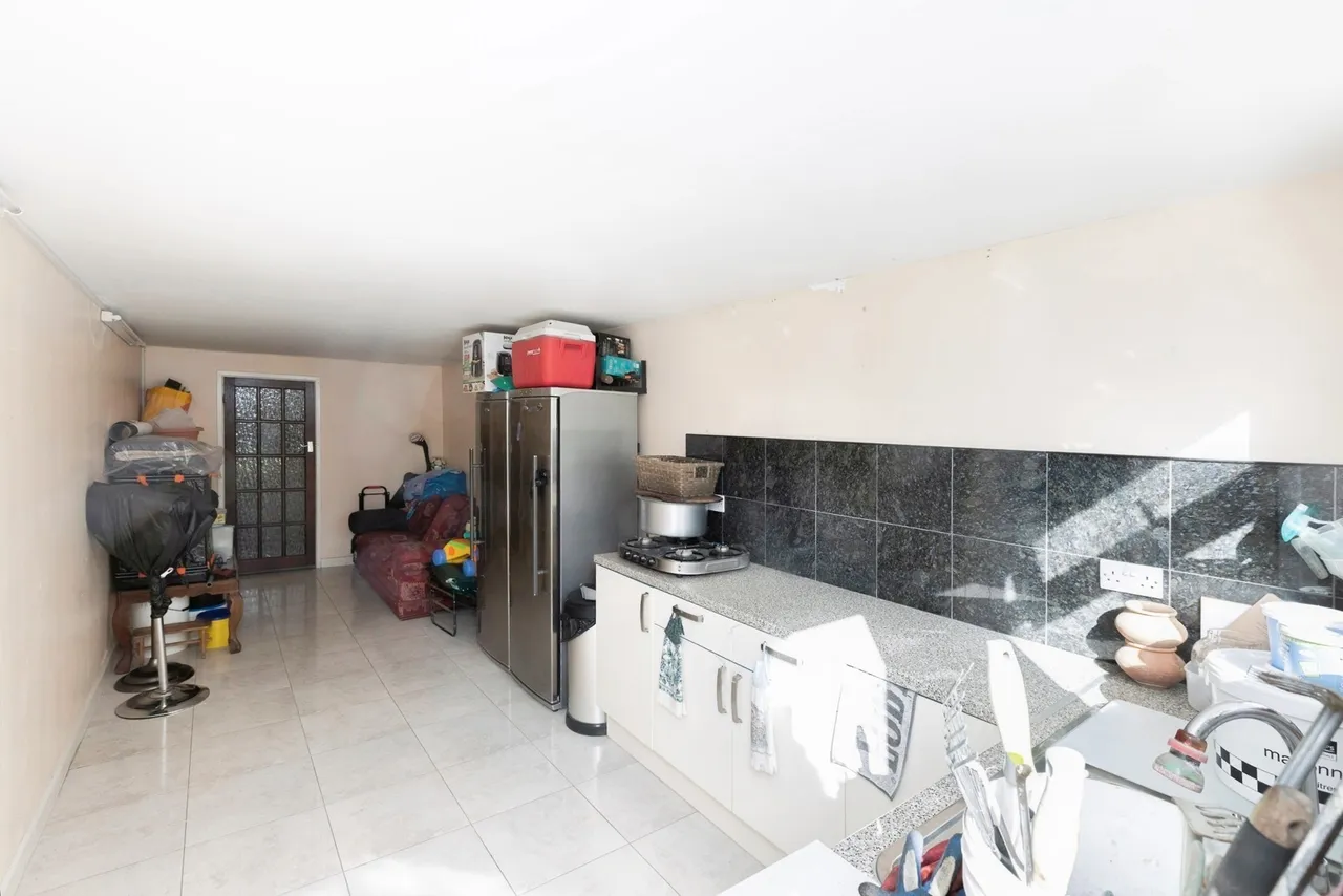 Hamilton Avenue, Ilford, IG6, photo 28