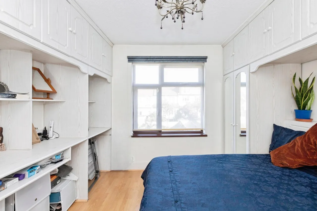 Hamilton Avenue, Ilford, IG6, photo 15