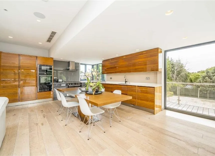 Friary Island, Staines-upon-Thames, TW19, photo 5