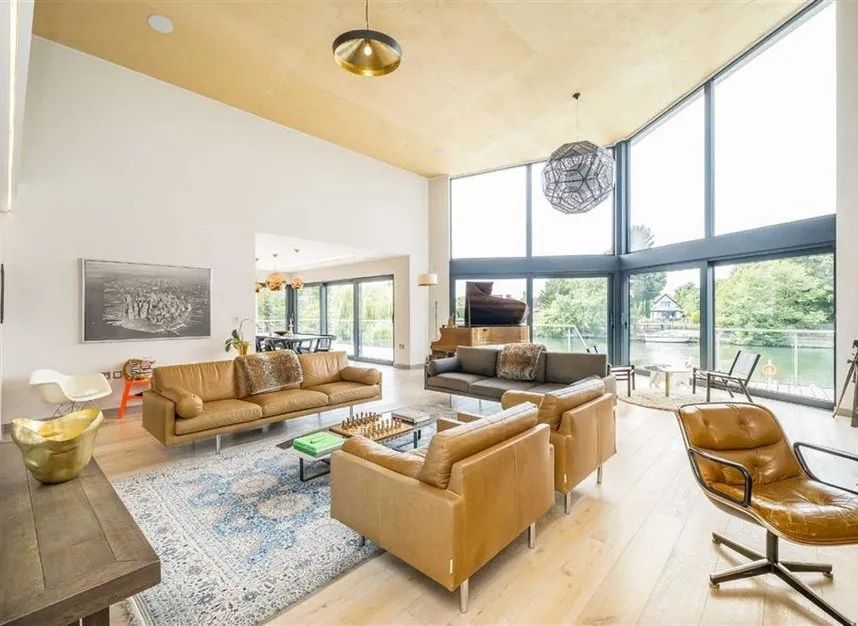 Friary Island, Staines-upon-Thames, TW19, photo 3