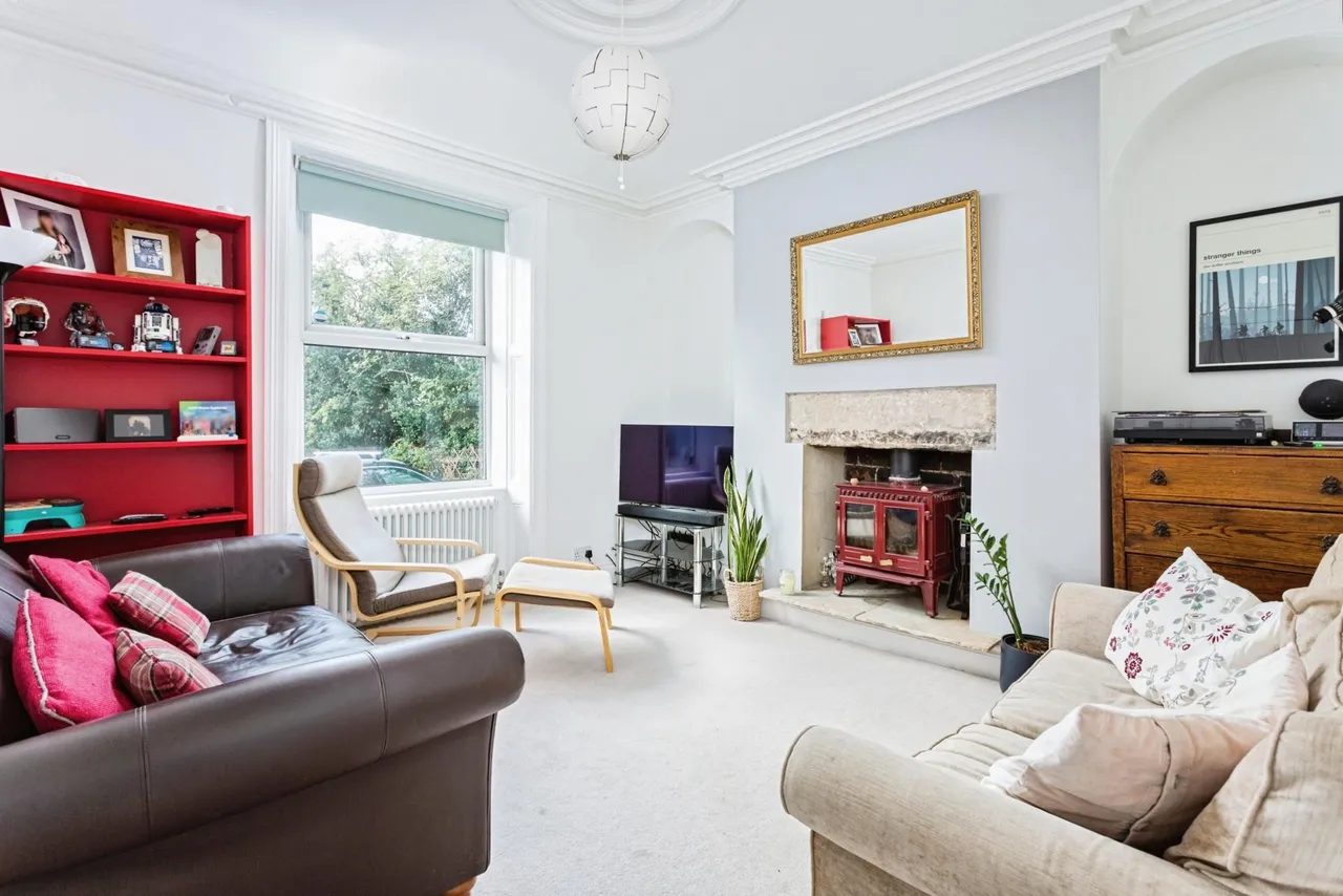 Springfield Place, Guiseley, Leeds, LS20, photo 2