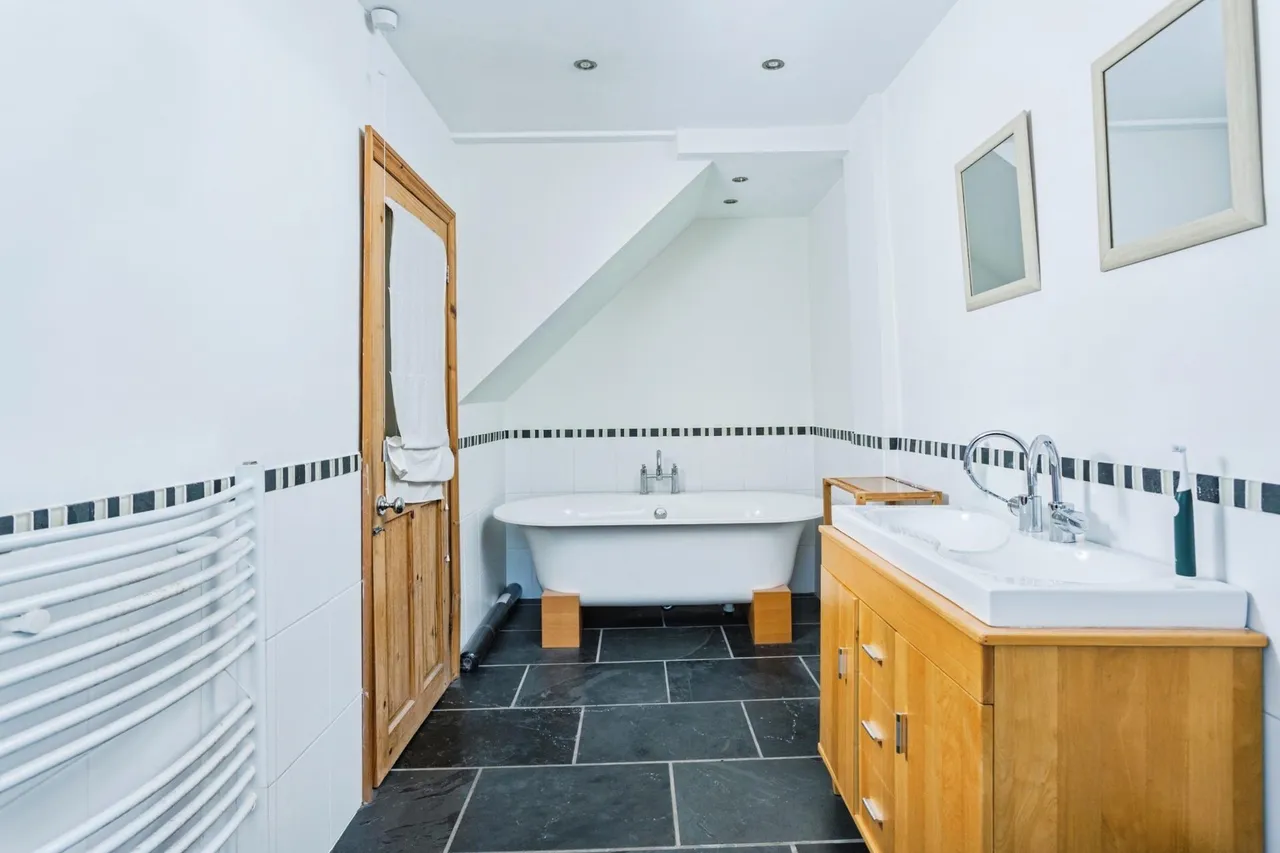 Springfield Place, Guiseley, Leeds, LS20, photo 11