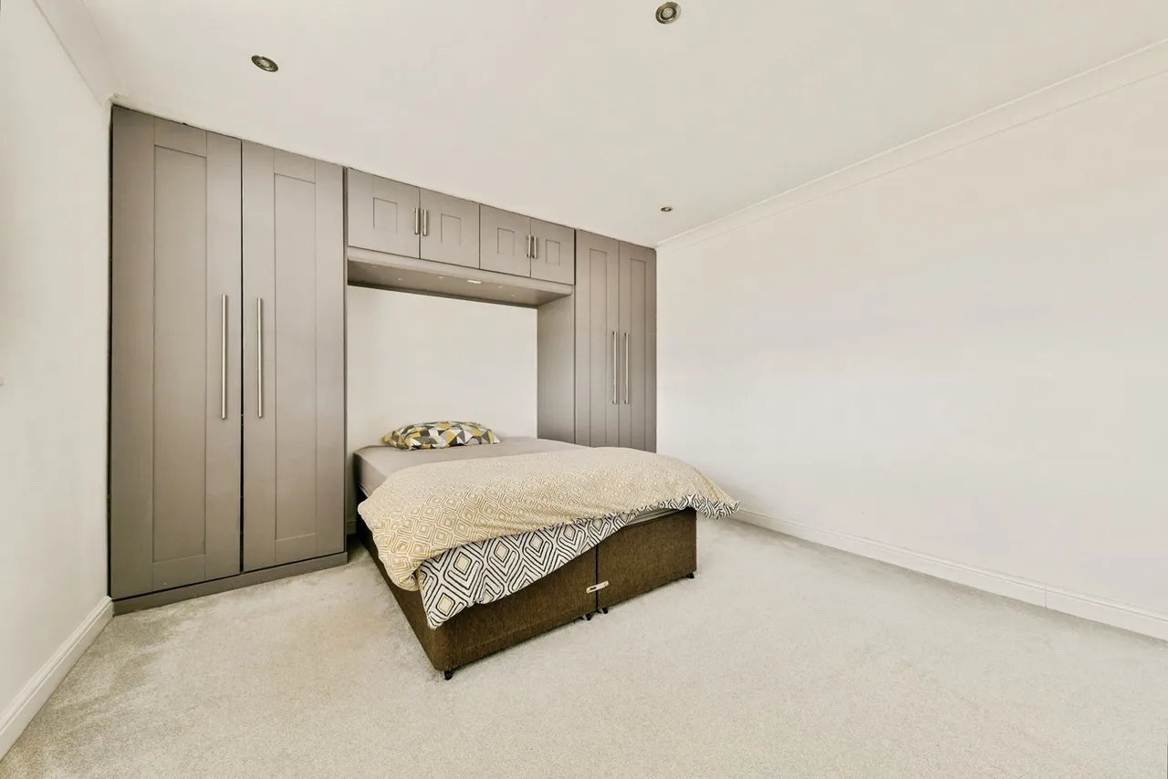 Marlborough Road, Stevenage, Hertfordshire, SG2, photo 6