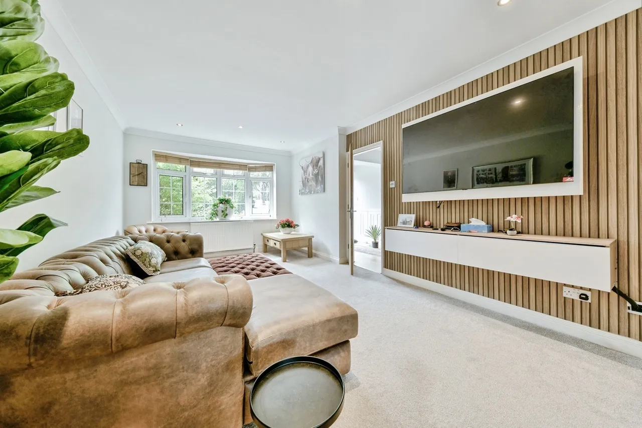 Marlborough Road, Stevenage, Hertfordshire, SG2, photo 2