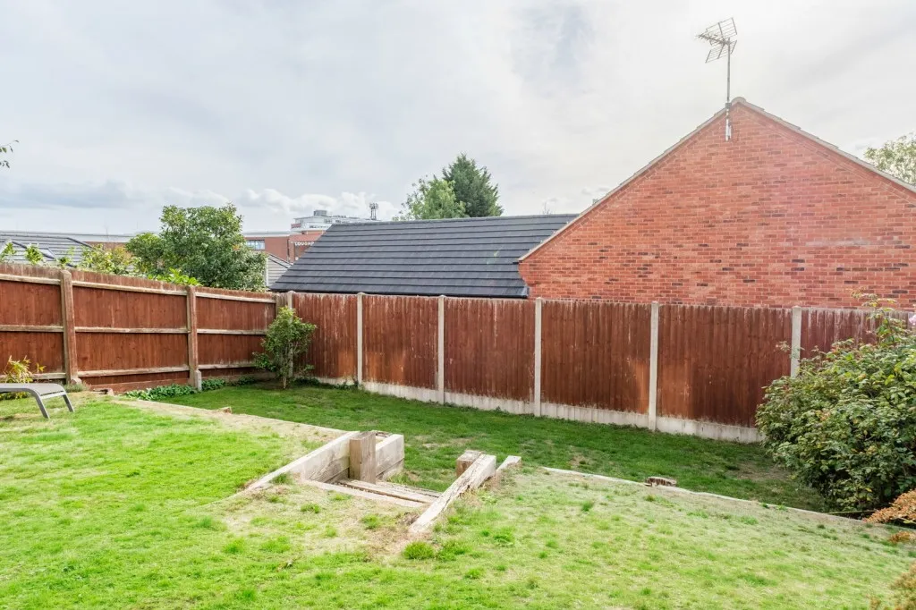 Brockington Place, Loughborough, LE11, photo 12