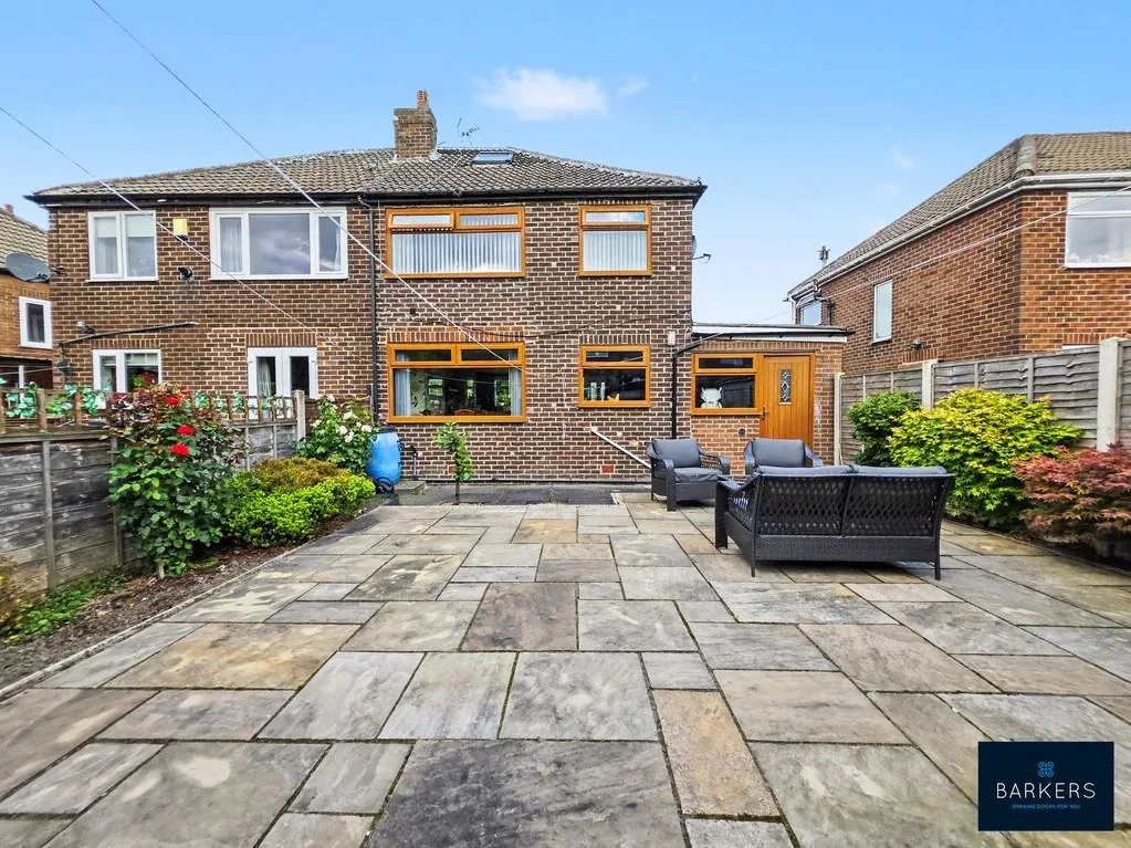 Kingsley Crescent, Birkenshaw BD11 2NL, photo 13