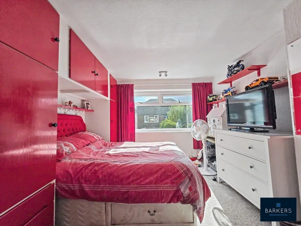 Kingsley Crescent, Birkenshaw BD11 2NL, photo 8