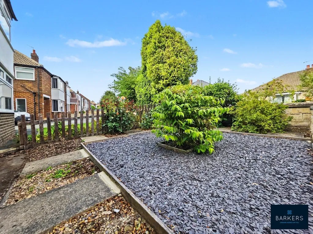 Kingsley Crescent, Birkenshaw BD11 2NL, photo 15