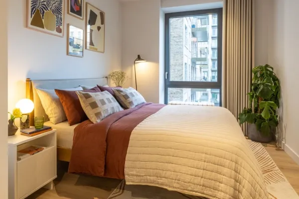 2 bed flat to rent — Aviator Drive London NW2