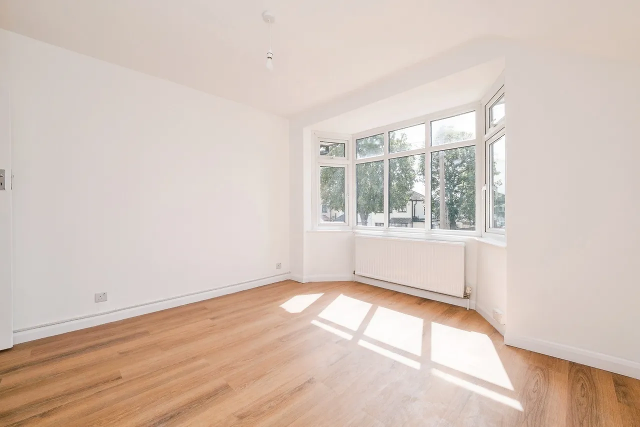 Suttons Avenue, Hornchurch, Essex, RM12, photo 19