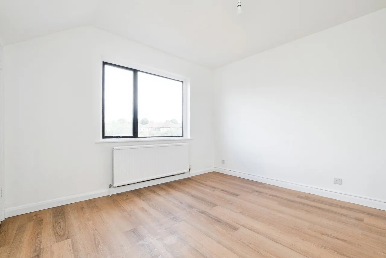 Suttons Avenue, Hornchurch, Essex, RM12, photo 28