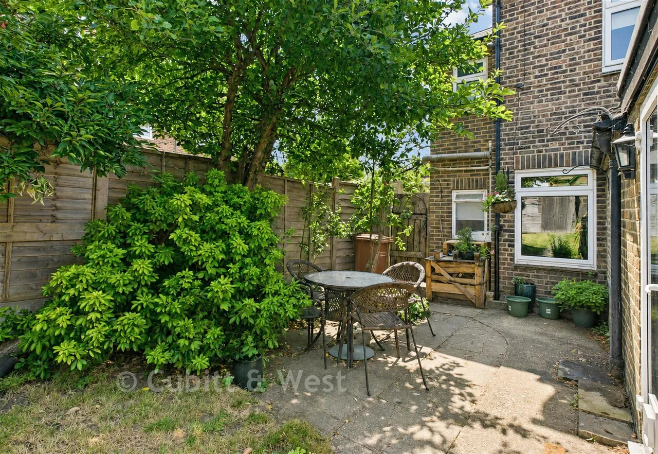Smith Road, Reigate, RH2, photo 9