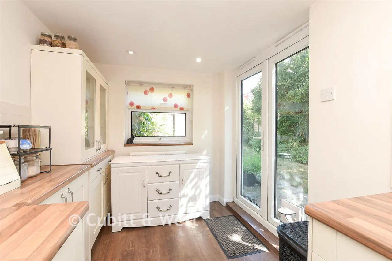 Smith Road, Reigate, RH2, photo 14