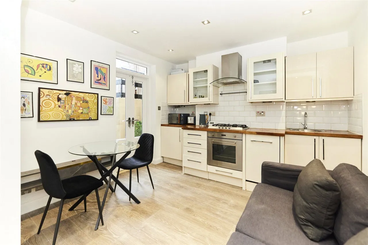 Southwark Park Road, London, SE16, photo 2