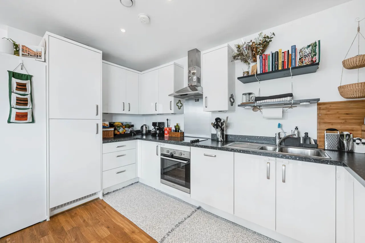 Myers Court, Reynard Way, TW8 9GD, photo 4