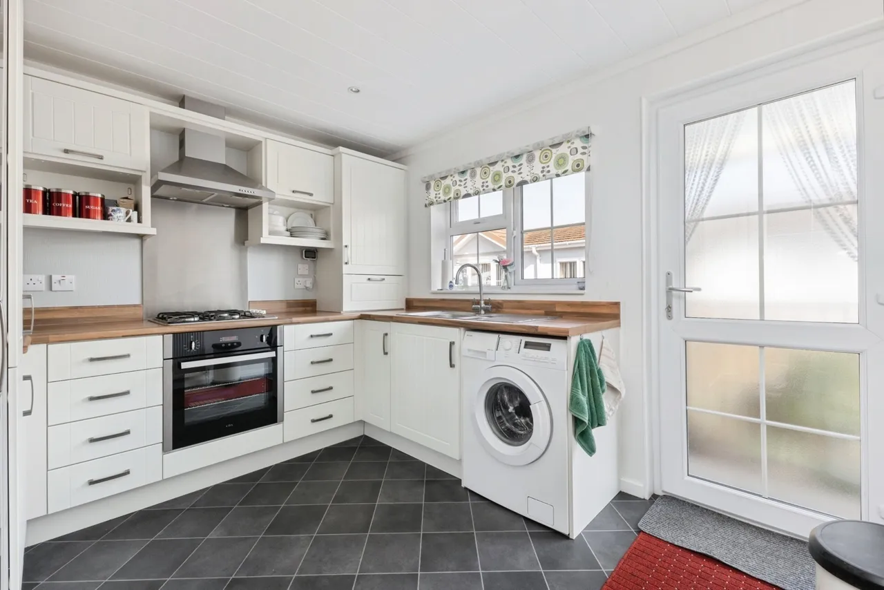 Appletree Close, Attleborough, Norfolk, NR17, photo 6
