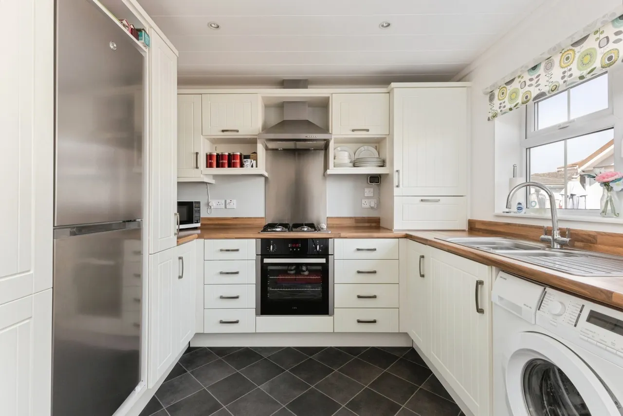 Appletree Close, Attleborough, Norfolk, NR17, photo 5