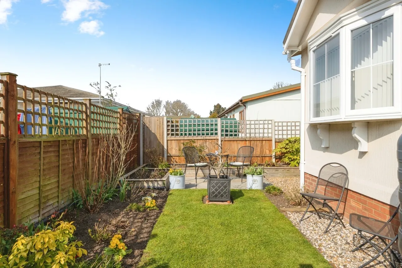 Appletree Close, Attleborough, Norfolk, NR17, photo 3
