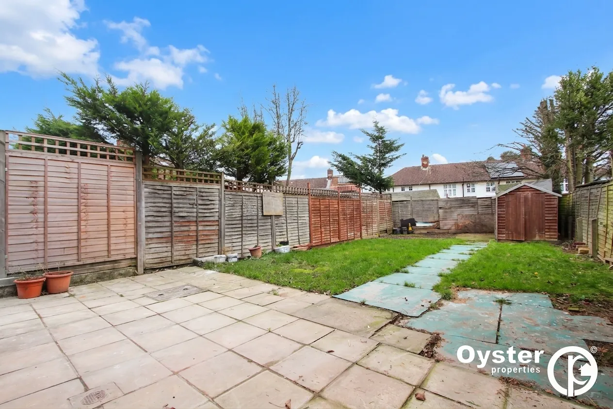 Deans Lane, Edgware, HA8, photo 11