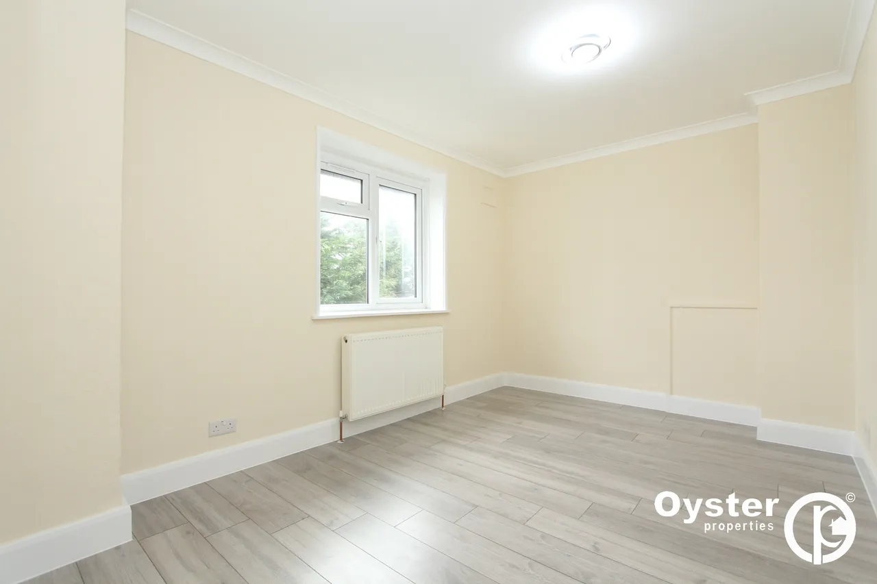 Deans Lane, Edgware, HA8, photo 7