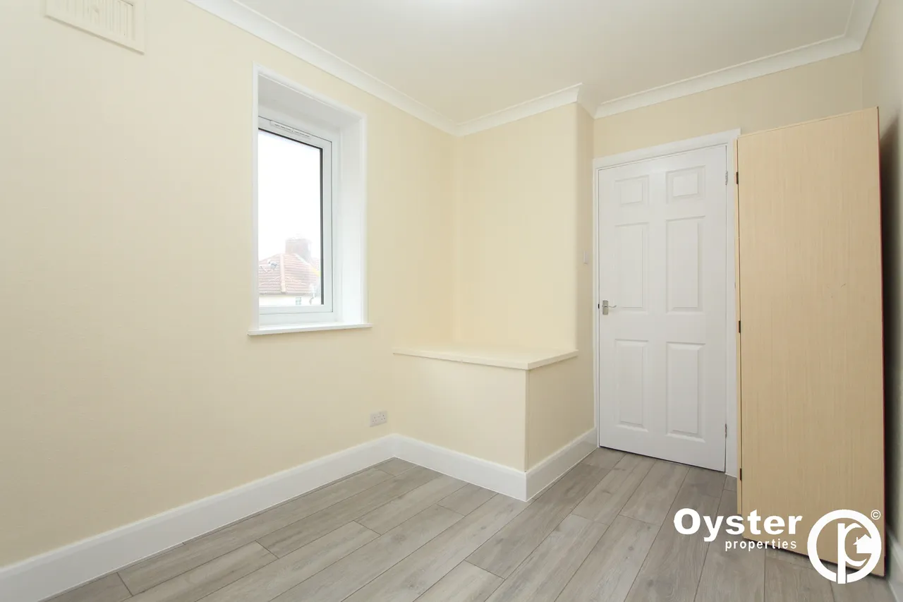 Deans Lane, Edgware, HA8, photo 8