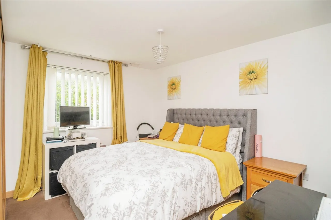 Saxton Close, Grays, Essex, RM17, photo 10