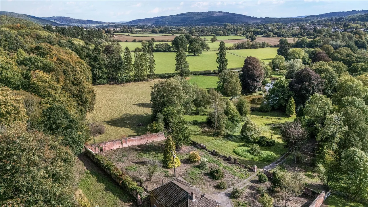 Knighton Road, Presteigne, Powys, LD8 2ET, photo 28