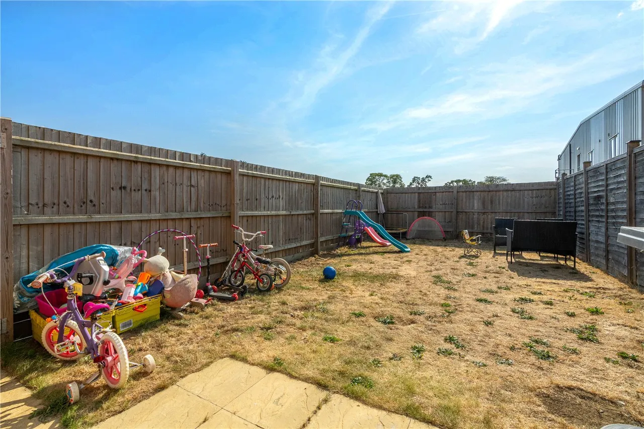 Harrier Way, Market Deeping, Peterborough, Lincolnshire, PE6, photo 8
