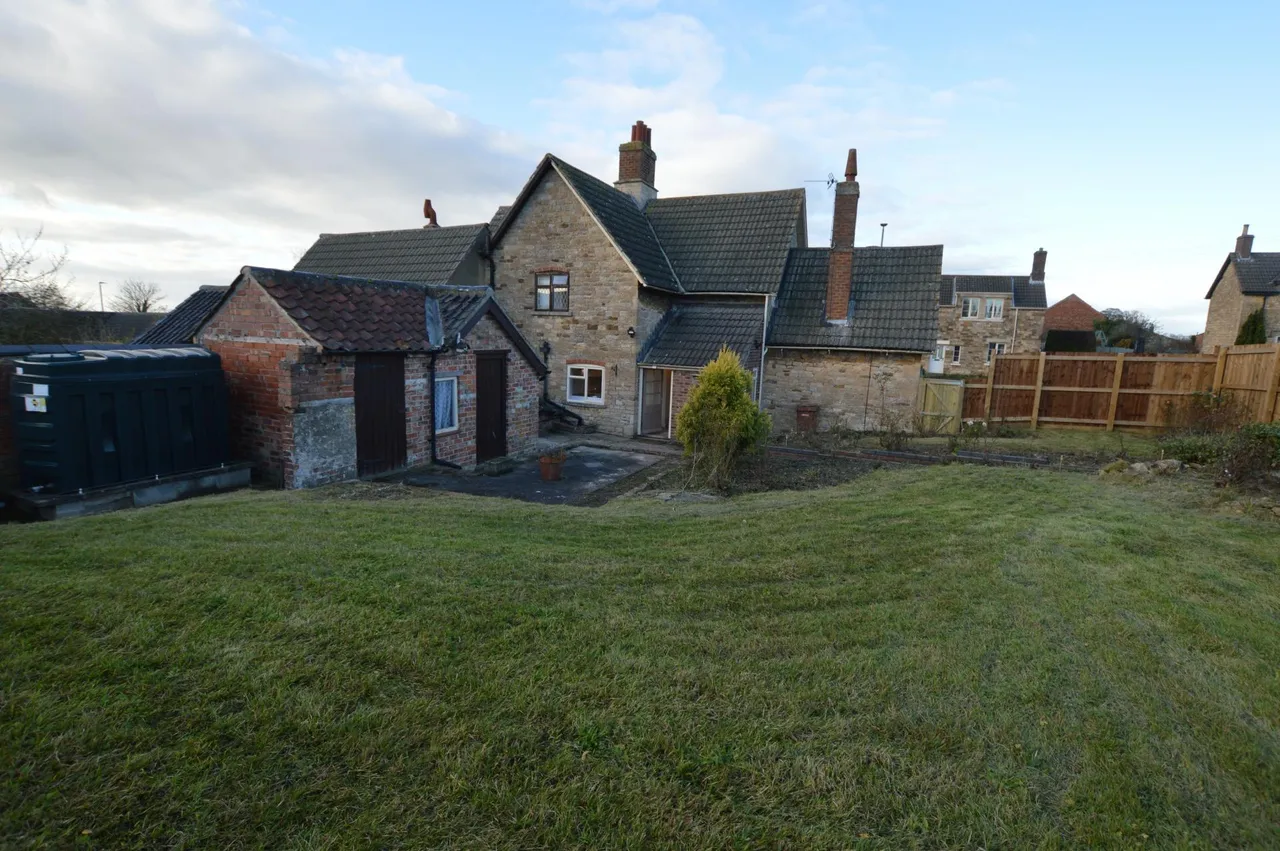 Main Street, Croxton Kerrial, NG32, photo 11