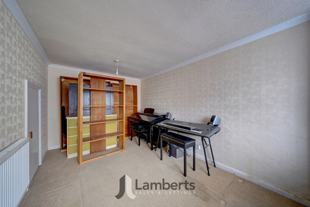 21 Milton Close, Redditch, photo 5