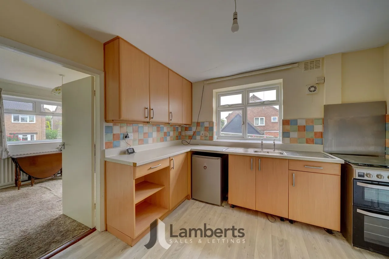 21 Milton Close, Redditch, photo 8