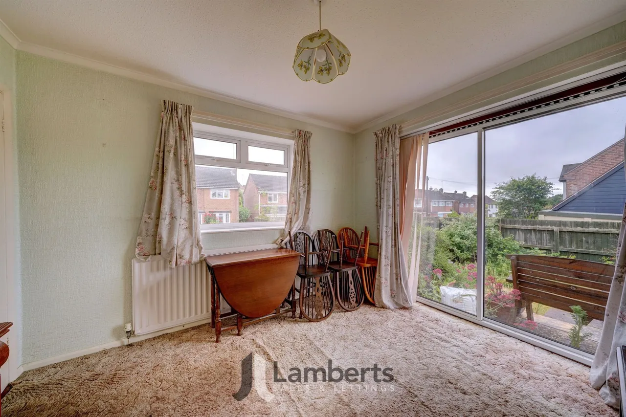 21 Milton Close, Redditch, photo 4