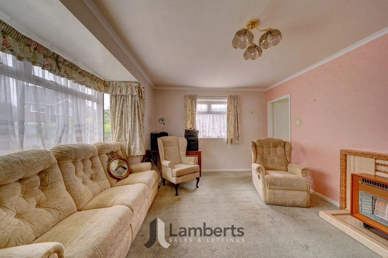 21 Milton Close, Redditch, photo 7