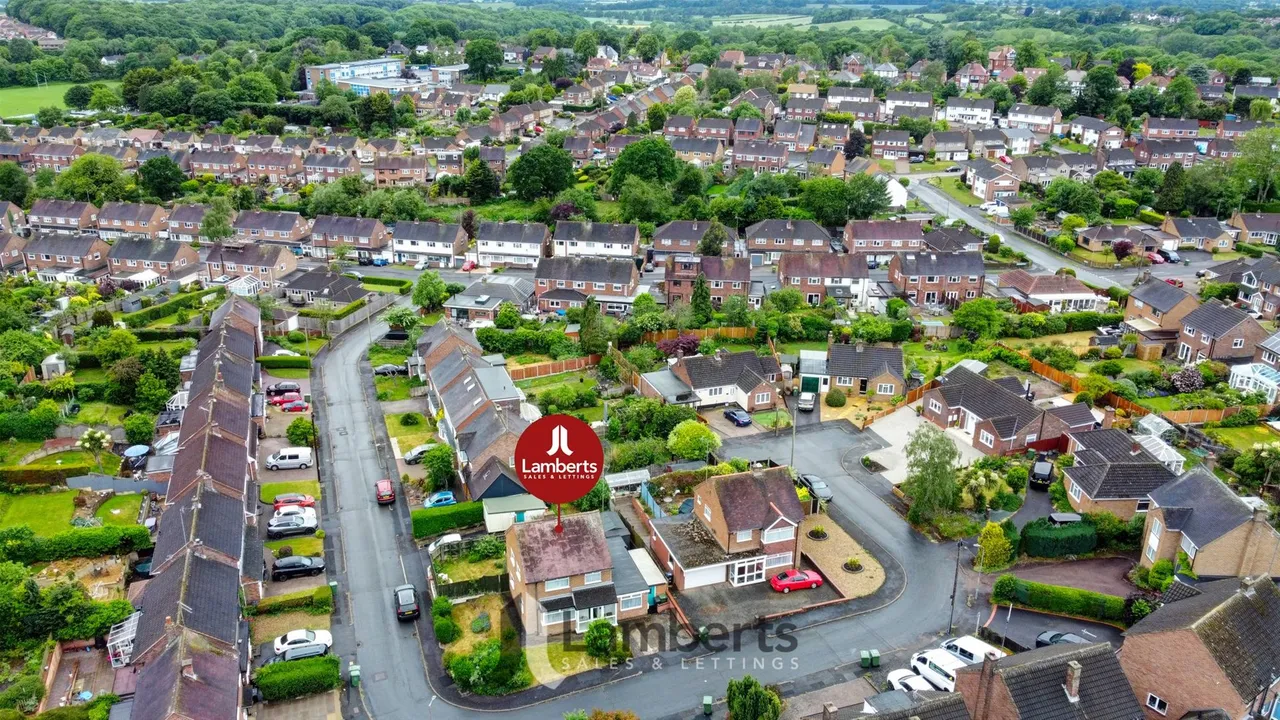 21 Milton Close, Redditch, photo 22