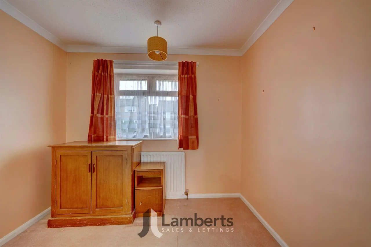 21 Milton Close, Redditch, photo 12