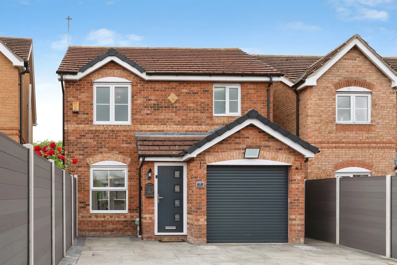 3 bed house for sale — Broadwaters, Kingswood, Hull