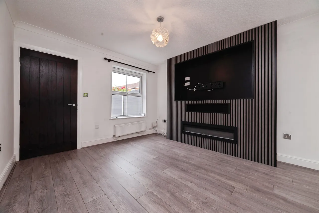 Broadwaters, Kingswood, Hull, photo 4