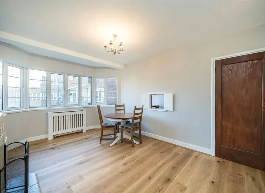 Chiswick Village, Chiswick, W4, photo 2