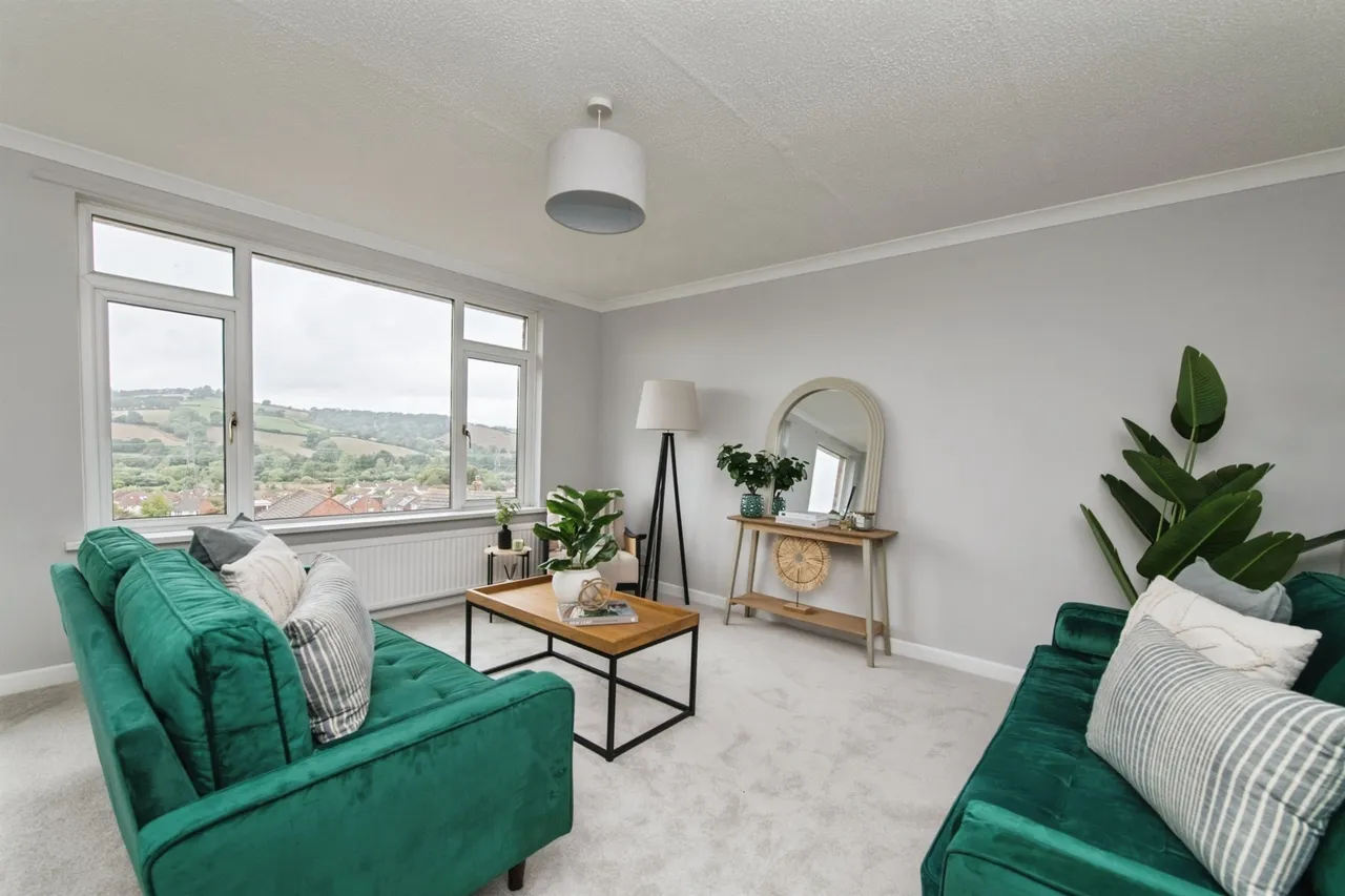 3 bed house for sale — Woodleigh Close, Exeter