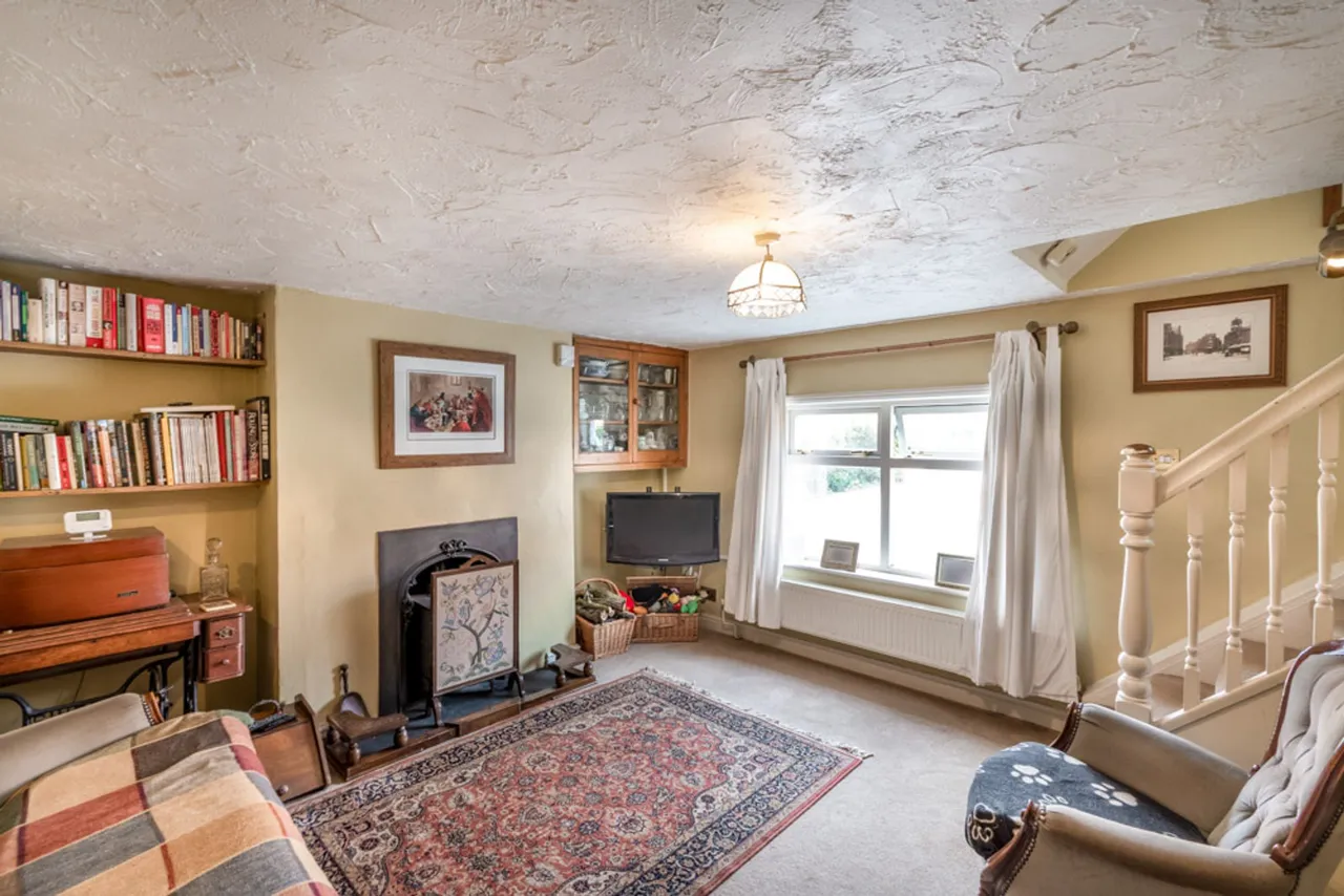 Main Street, Laneham, DN22, photo 3