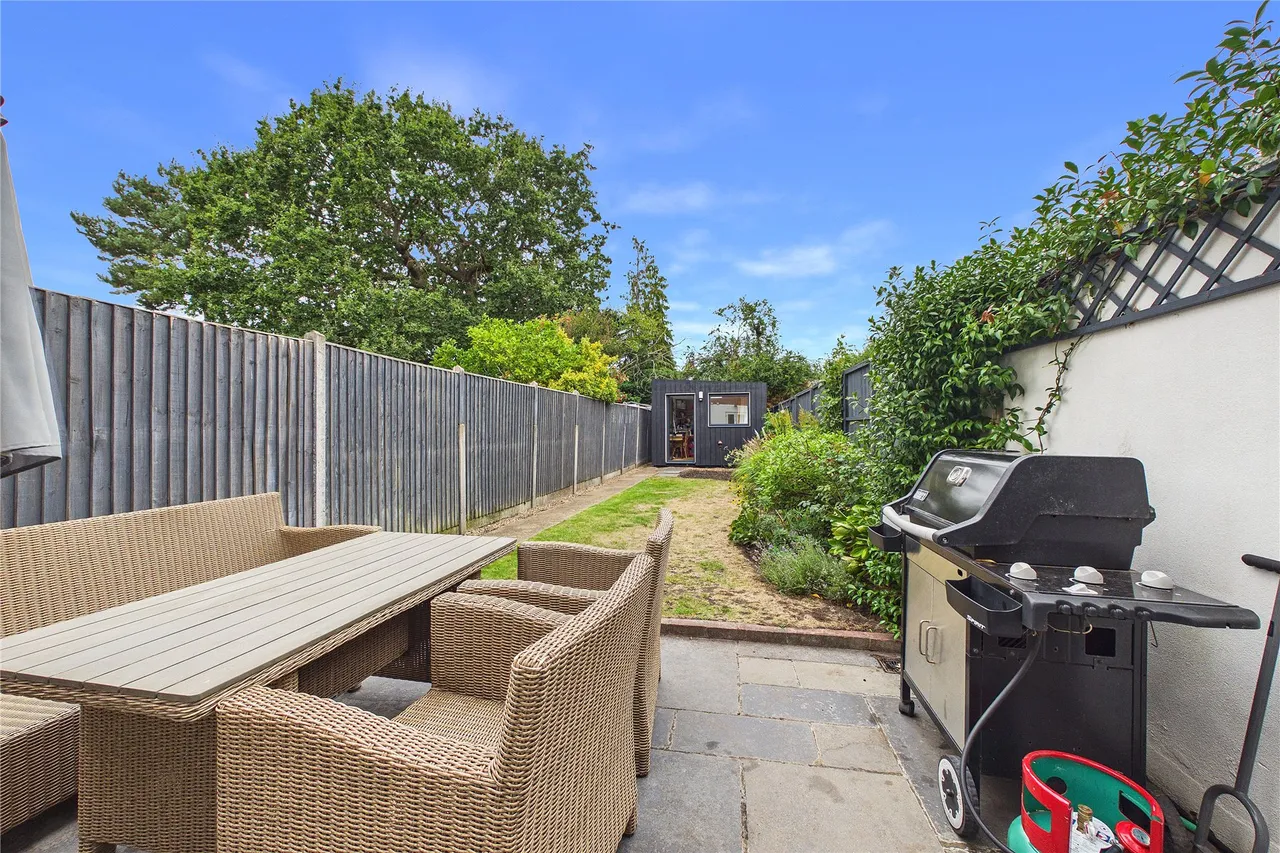 South Road, Horsell, GU21, photo 15