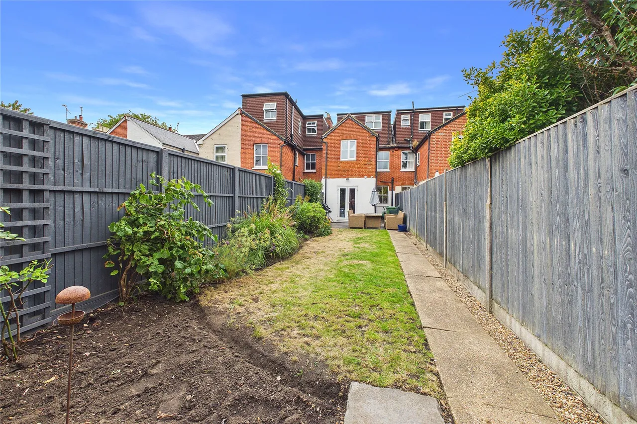 South Road, Horsell, GU21, photo 17