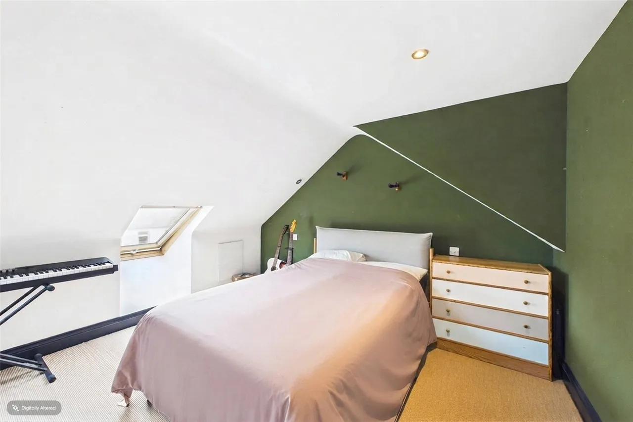 South Road, Horsell, GU21, photo 10