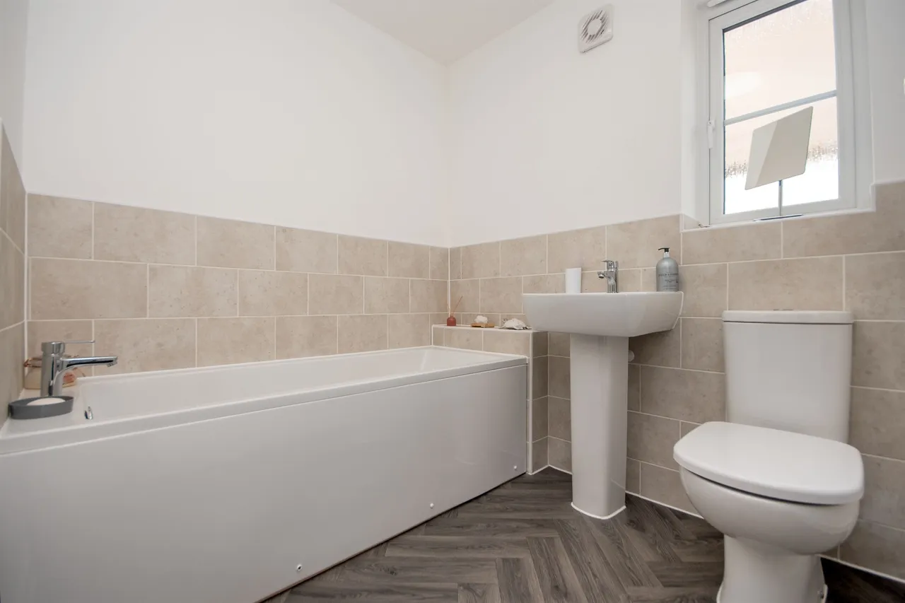 Goldcrest Way, Kettering, NN14, photo 16