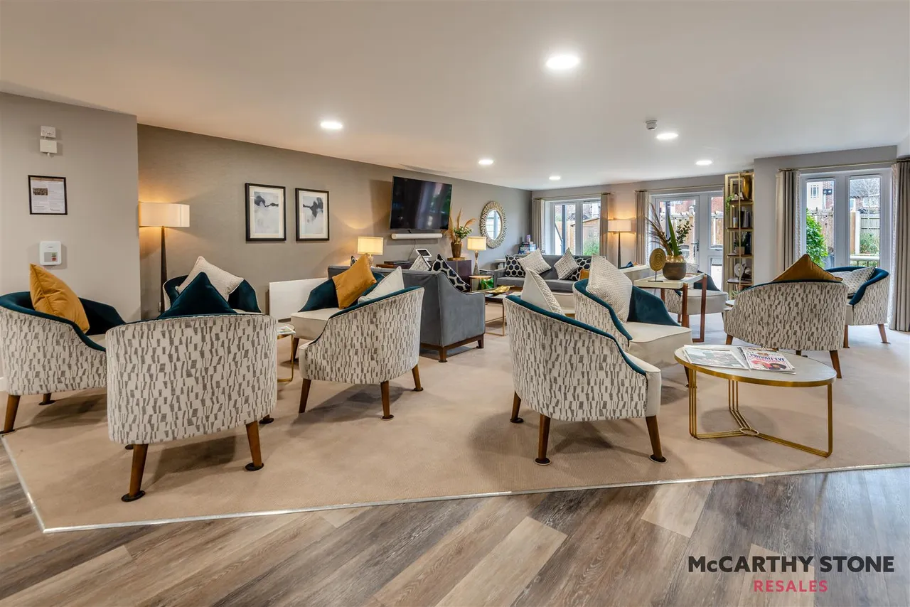 The Moors, Thatcham, RG19, photo 12