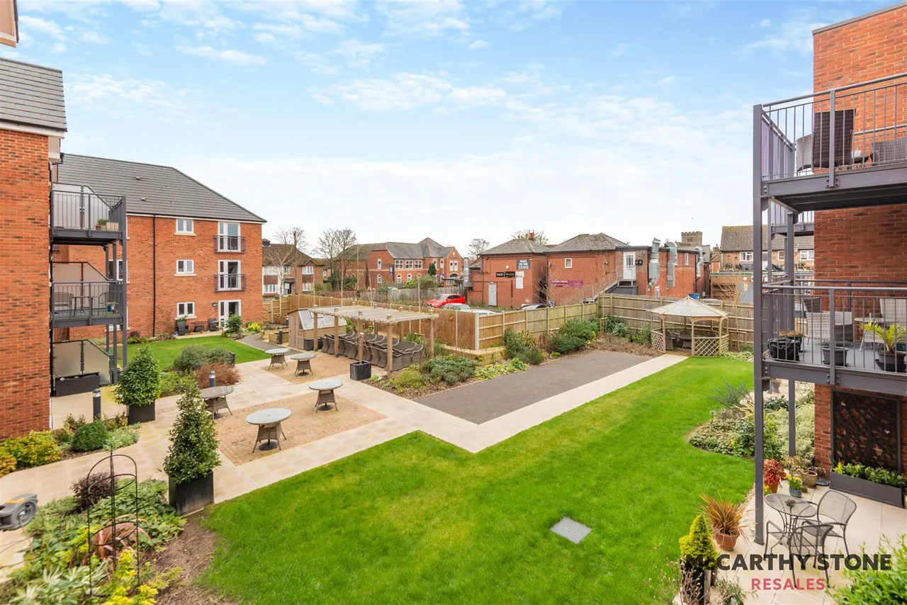 The Moors, Thatcham, RG19, photo 18