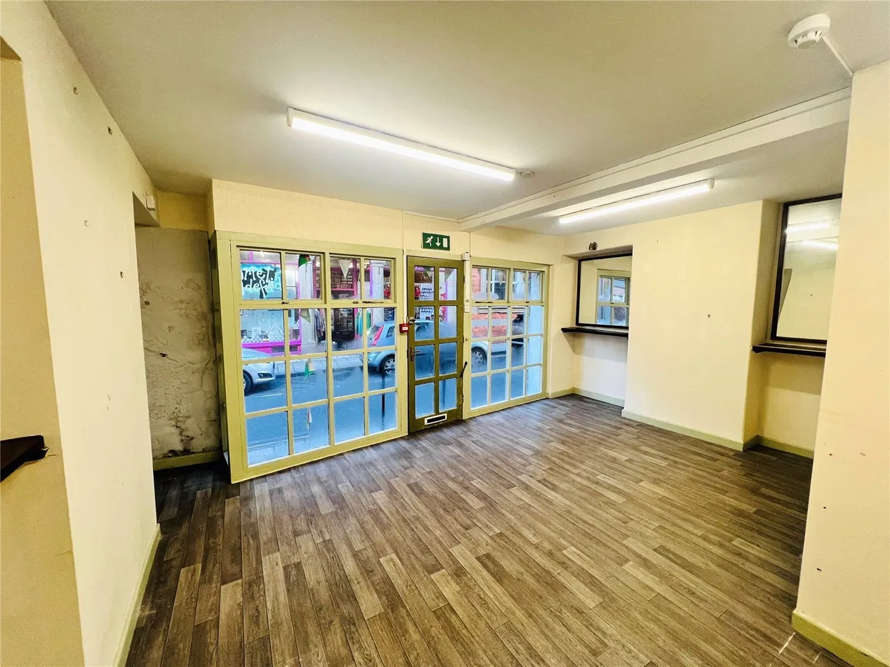High Street, Pwllheli, LL53, photo 3