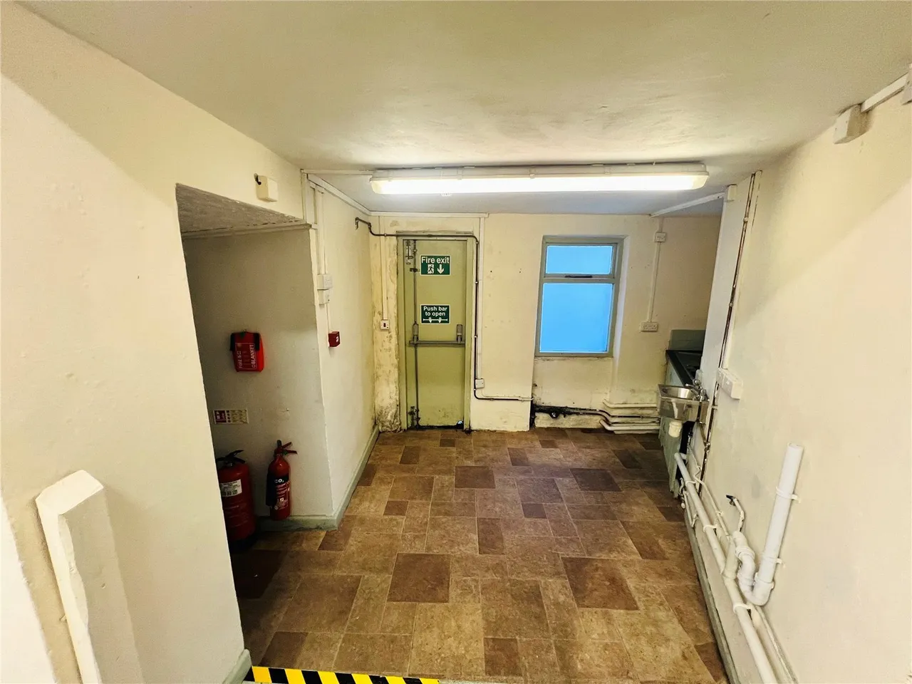 High Street, Pwllheli, LL53, photo 8