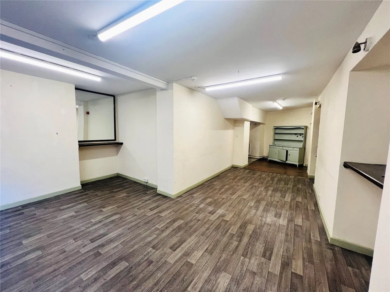 High Street, Pwllheli, LL53, photo 4
