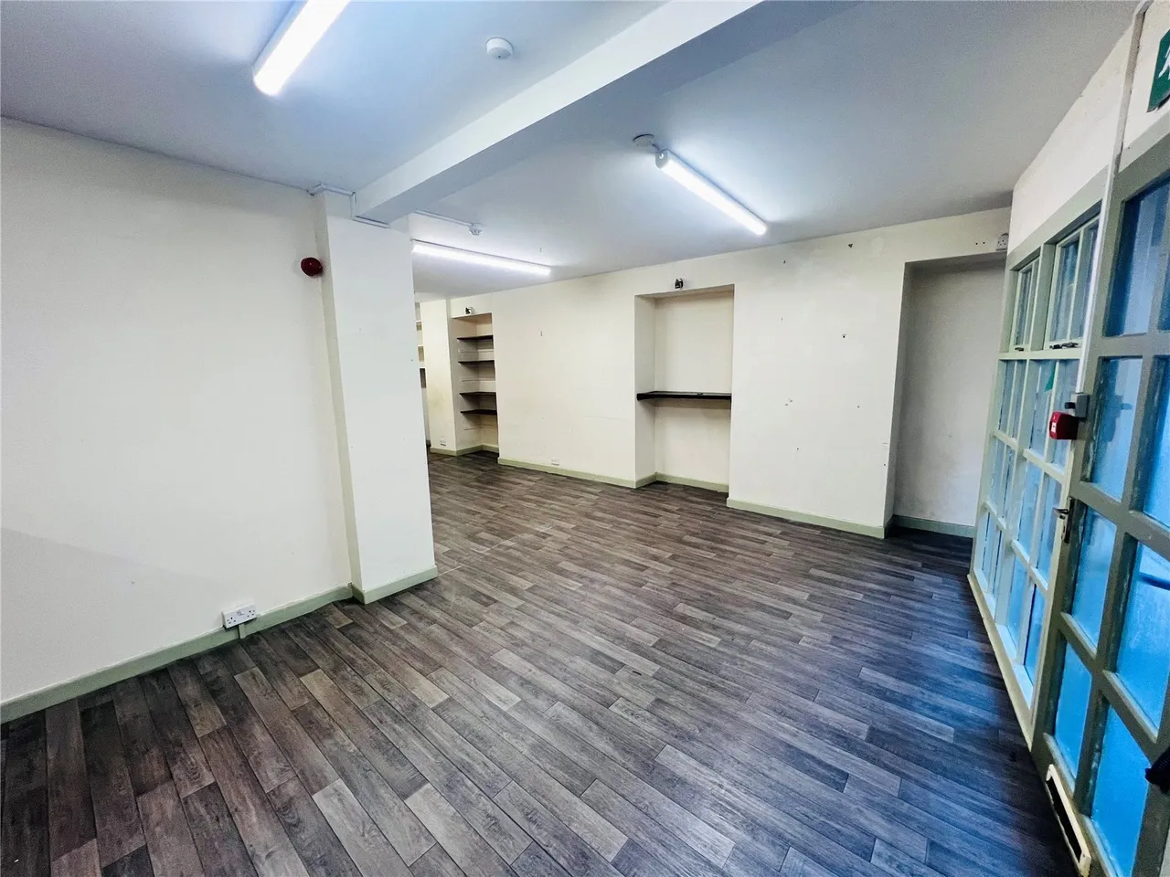 High Street, Pwllheli, LL53, photo 5